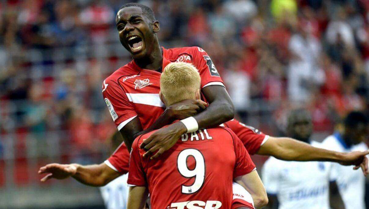 九游APP-瓦朗谢纳遭遇逆转，输球有点掉队(瓦朗谢纳遭遇逆转,输球有点掉队怎么办)