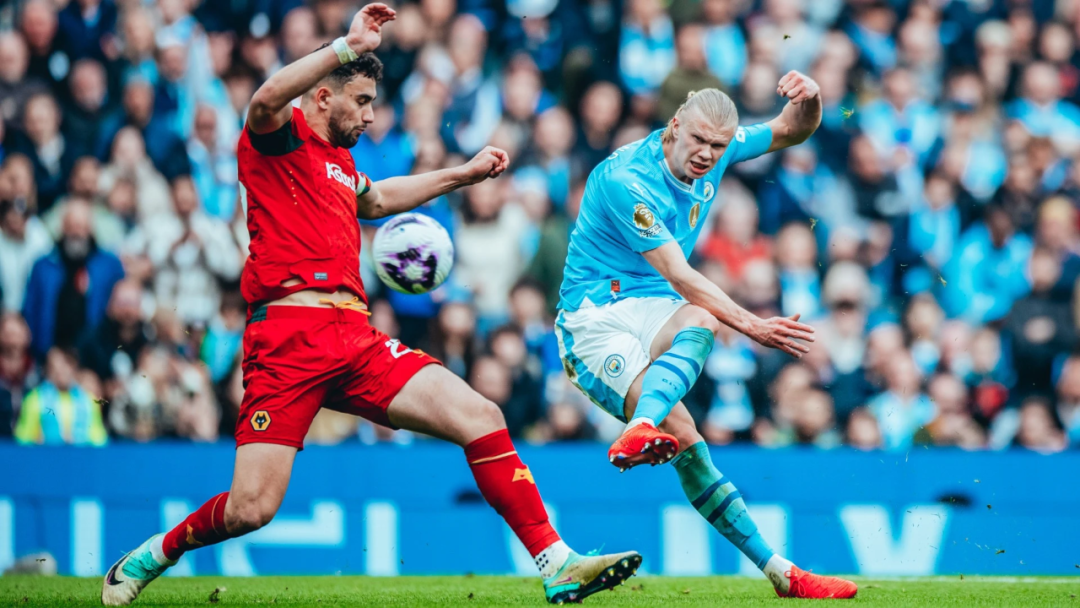 九游官网-哈兰德豪取帽子戏法，多特蒙德击败巴塞罗那(多特蒙德队的哈兰德)